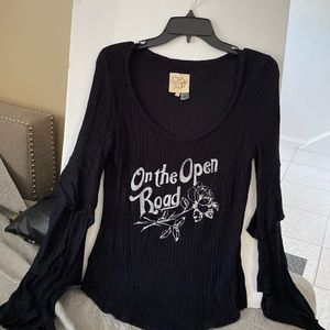 Worn once Chaser On the Open Road Thermal Ruffle Sleeve top